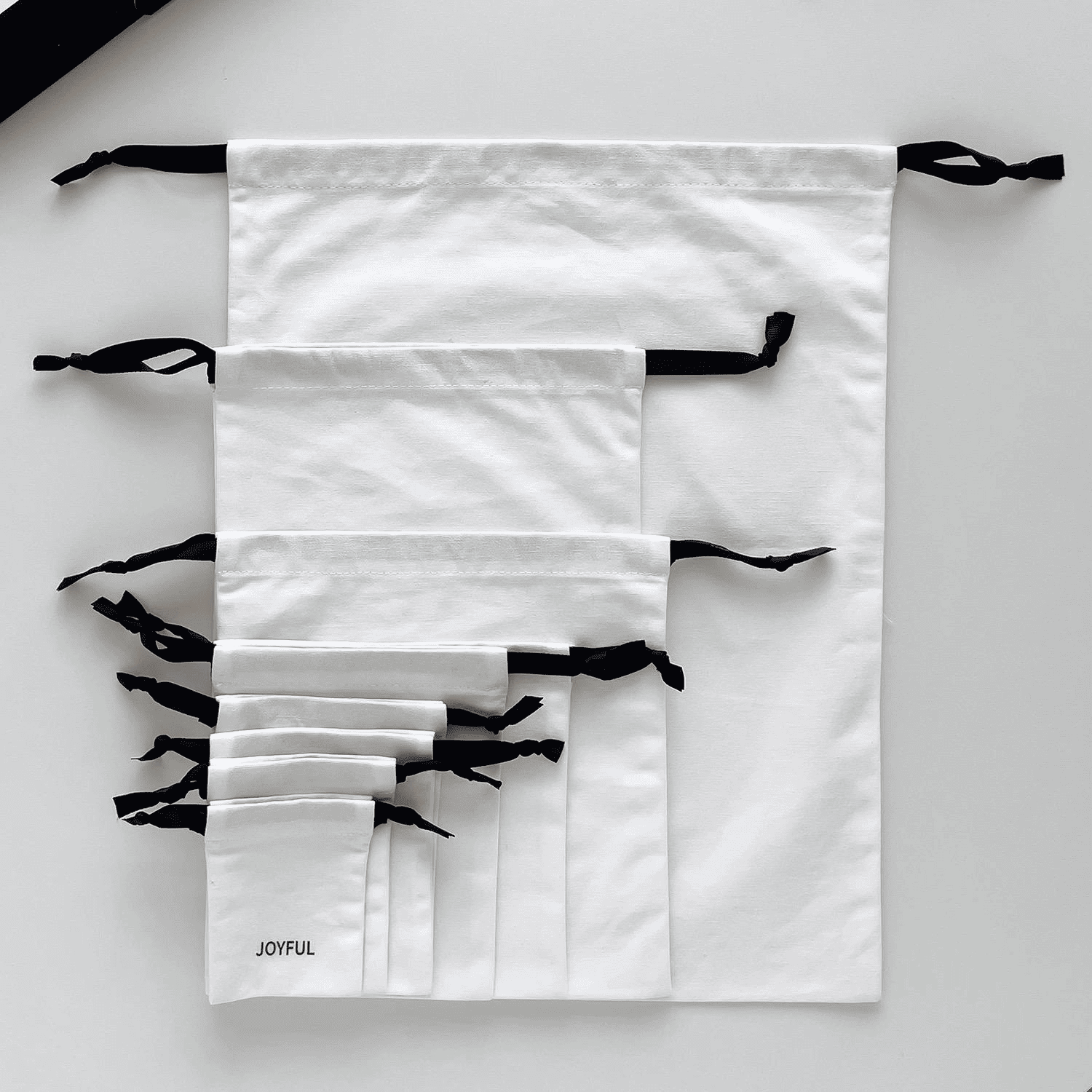 Exquisite canvas bag is suitable for portable carrying such as jewelry&perfume - Image 3